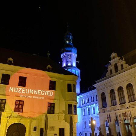 Quattro Casa Apartment Sopron Bagian luar foto