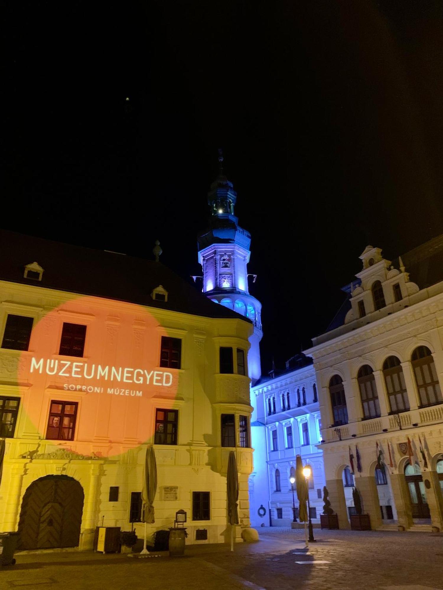 Quattro Casa Apartment Sopron Bagian luar foto
